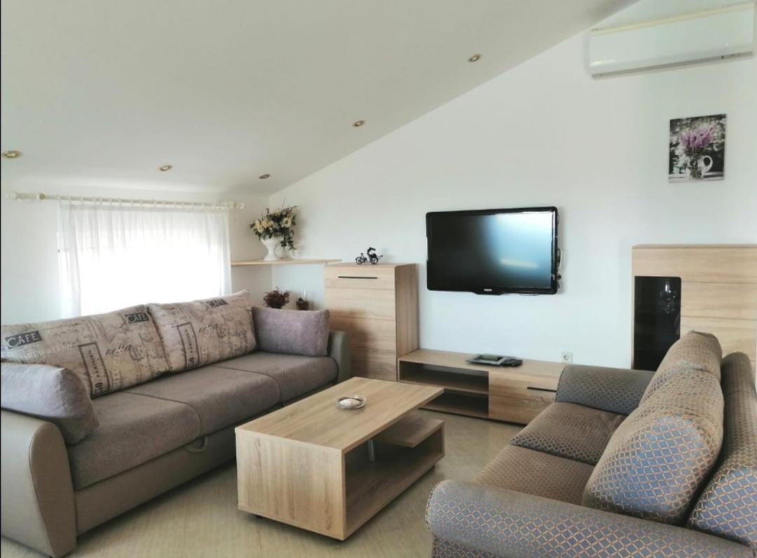 Lovely Sea View House In Malinska Island Krk Buitenkant foto